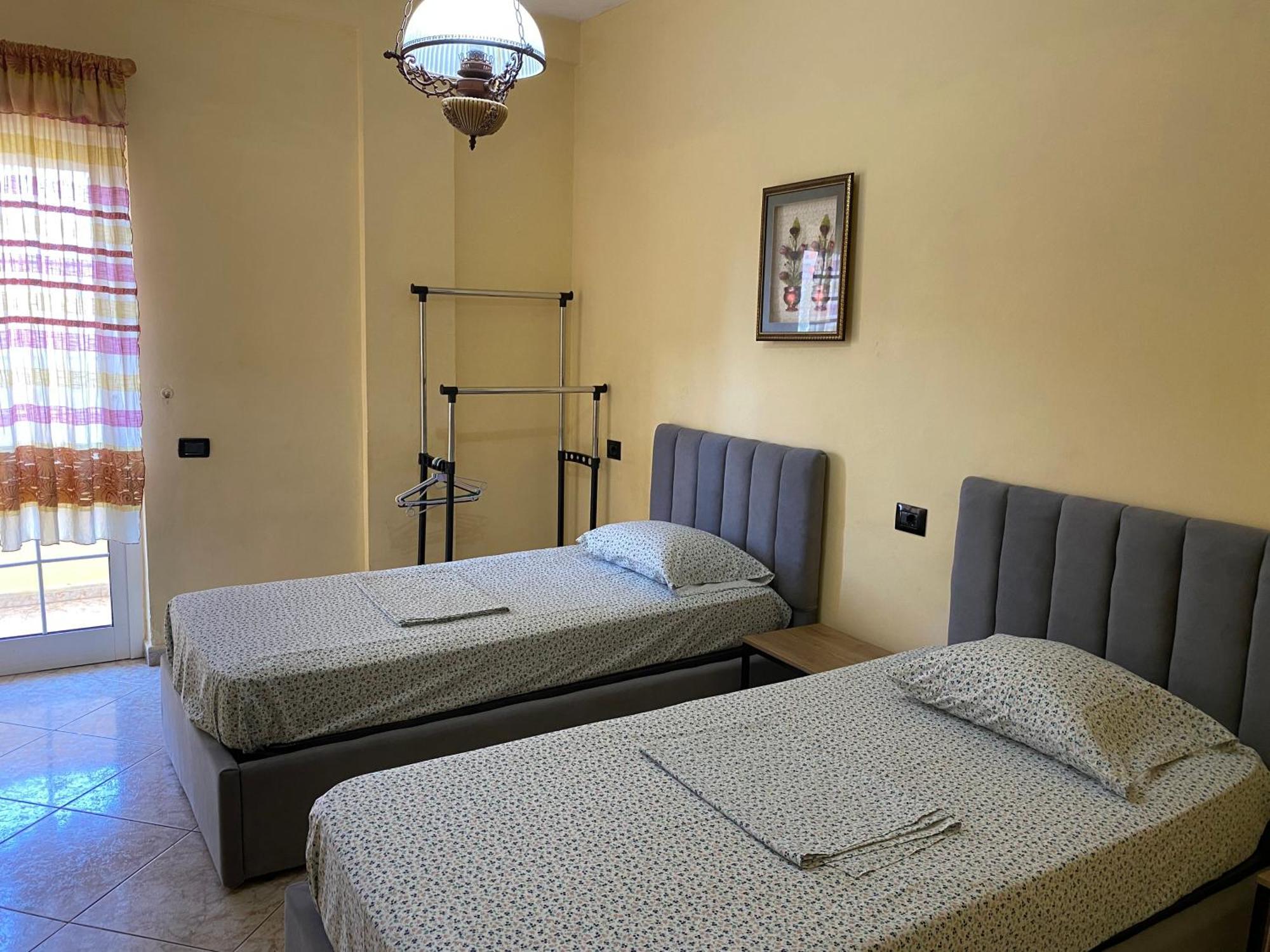 Tirana Apartment White Exterior photo